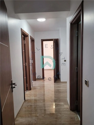 Apartamen 3 camere de inchiriat Isaran, Tractorul - imagine 5