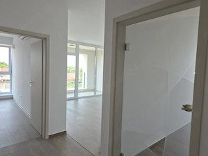 Apartament 50mp+logie 6 mp, decomandat +loc parcare exterior - imagine 3
