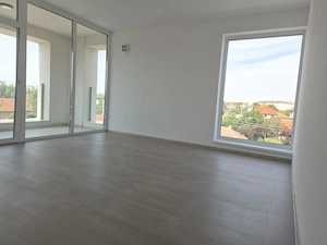 Apartament 50mp+logie 6 mp, decomandat +loc parcare exterior - imagine 4