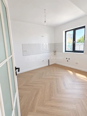 Vanzare - Casa individuala - Prelungirea Ghencea - Margelelor langa STB - 225000E tva inclus - Comis - imagine 4