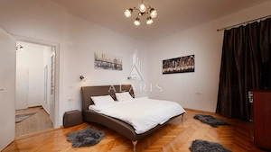 Apartament la casa cu 4 camere, 2 bai, zona Centrala - imagine 8