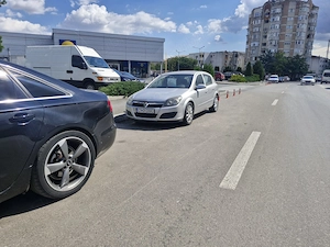 vand opel astra 2006 euro 4 benzina 1.6 - imagine 2