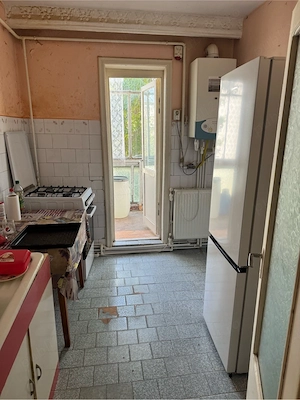 Apartament 2 camere, decomandat - imagine 3