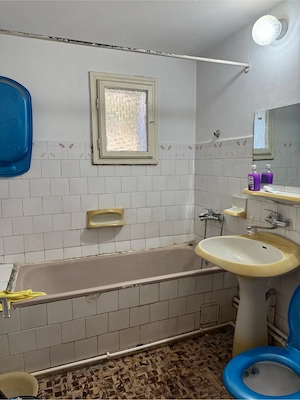 Apartament 2 camere, decomandat - imagine 2