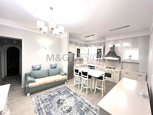 Apartament 110 mp utili ,  LUX  boxa ,  Balcescu-Liceul Grigore Moisil