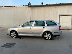 Skoda Octavia Dsg - imagine 3