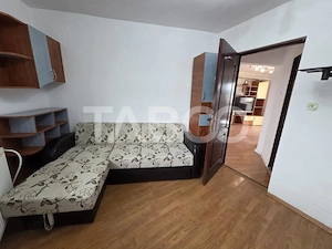 Apartament 3 camere decomandat de vanzare zona Campului suprafata 78mp - imagine 5
