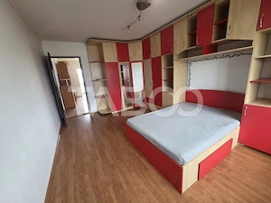 Apartament 3 camere decomandat de vanzare zona Campului suprafata 78mp - imagine 3