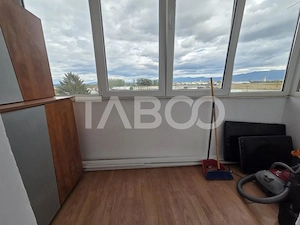 Apartament 3 camere decomandat de vanzare zona Campului suprafata 78mp - imagine 10