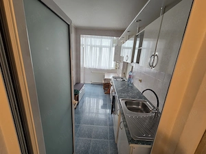 Închiriez ap 2 camere, în bloc G1 zona Tribunal, fără comision - imagine 2
