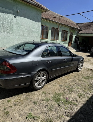Mercedes E300 Bluetec Avantgarde - imagine 4
