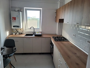 Închiriez apartament 2 camere - imagine 4