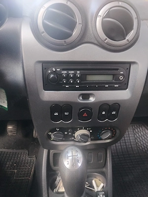 Dacia duster gpl benzina - imagine 8