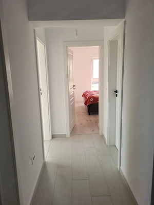 Închiriez apartament 2 camere - imagine 9