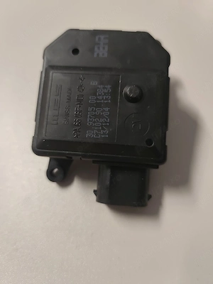 Motoras clapeta aeroterma OPEL ZAFIRA B actuator clapeta mixaj aer aer - imagine 2