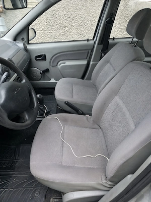 Dacia Logan 1.4 MPI  - imagine 8