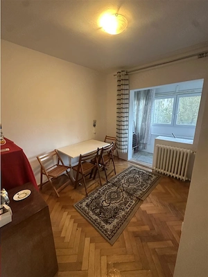Apartament cu 3 camere etaj 3 decomandat - imagine 3