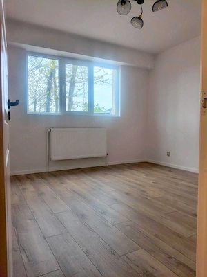 De vanzare apartament cu 2 camere, port, parter, 75.000 euro - imagine 9