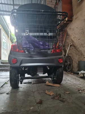 Vând vehicul electric VOLTA (model tip scooter mobilitate), stare impecabilă