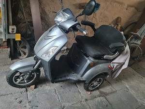 Vând vehicul electric VOLTA (model tip scooter mobilitate), stare impecabilă - imagine 2