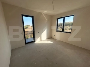 Casa de 214 mp, teren 458 mp, cu Vedere Panoramică în Dezmir - imagine 9