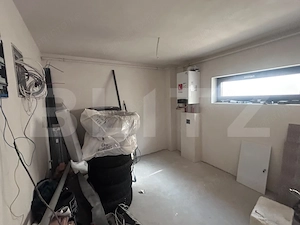 Casa de 214 mp, teren 458 mp, cu Vedere Panoramică în Dezmir - imagine 4