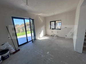 Casa de 214 mp, teren 458 mp, cu Vedere Panoramică în Dezmir - imagine 6