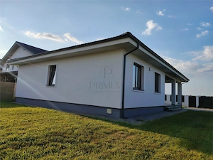 Casa individuala - finalizata - living mare - bucatarie separata - imagine 2