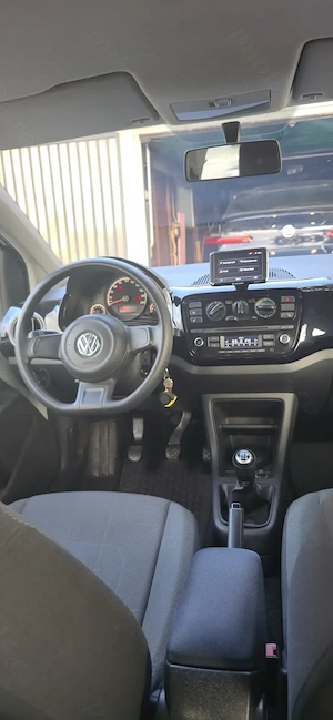 Volkswagen Up!  - imagine 7