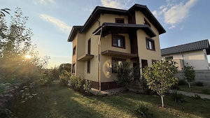 Vila superba 283 mp construit, 656 mp teren in Ciorogârla, la asfalt 