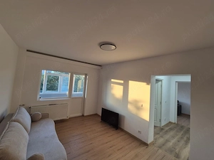 Apartament 3 camere renovat complet   Str. Cameliei, Ploiești