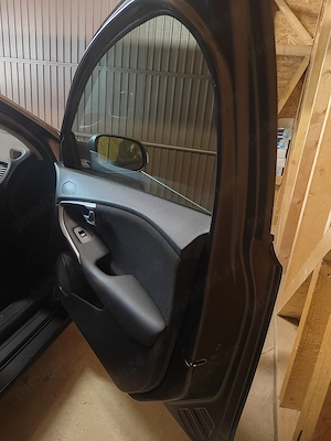 Vând Volvo V40 2013-model 2014,-T3 GPL - imagine 5