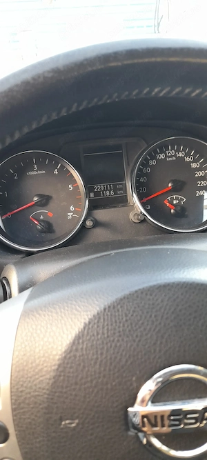 Nissan Qashqai ,1,6 DCI ,AN 2013   - imagine 6
