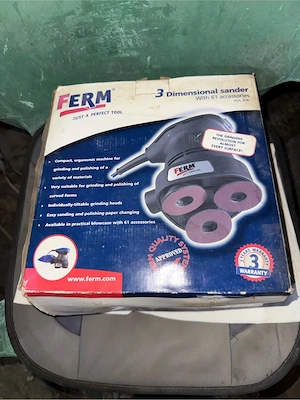Șlefuitor / Polizor FERM FDS-3DK, 3 Capete, 61 Accesorii