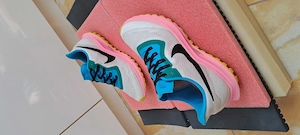 Adidasi unisex Nike 41.5-42