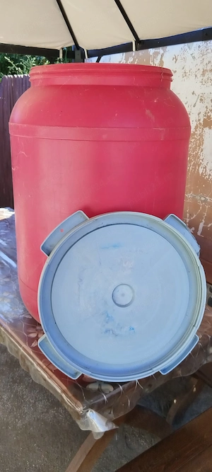 Bidoane plastic 200 litri, 220 litri