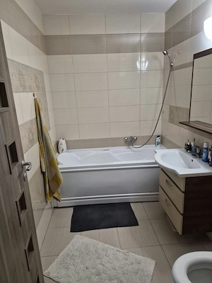 Inchiriez apartament cu 2 camere - imagine 4