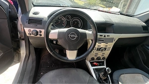 Opel Astra H 1.9 cdti - imagine 4