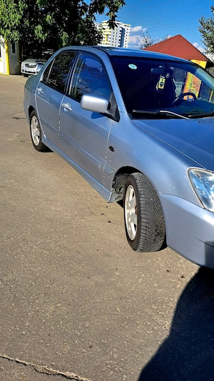 Vând Mitsubishi Lancer 2009 1.6 aspirat  - imagine 3