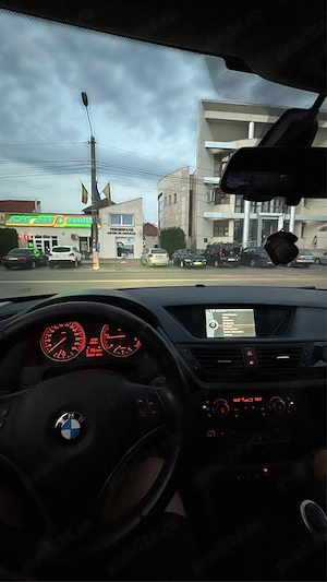 vand bmw x1 xdrive  - imagine 5