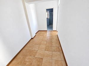 Garsoniera Trivale, bloc nou, sup = 45 mp, etaj 1 - imagine 2