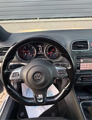 Volkswagen Golf 2.0 TDI DPF Sportline - imagine 9
