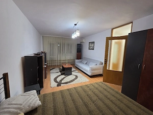 Închiriez apartament cu o cameră, 42 mp cu loc de parcare - imagine 2