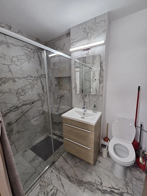Închiriez apartament cu o cameră, 42 mp cu loc de parcare - imagine 5