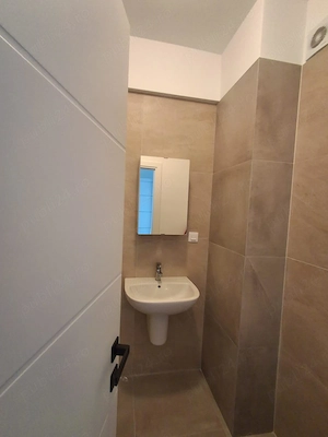Apartament 1 cameră de închiriat   Cartierul Vişoianu, Iași | 340   lună +170 ron locul de parcare - imagine 3