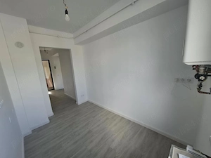 P-ta Revolutiei   apartament 2 camere, decomandat, etaj 1, finisat recent - imagine 4