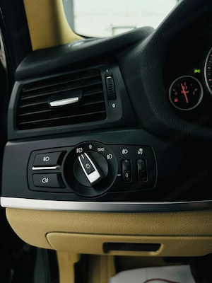 Bmw Seria X - imagine 12