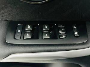 Volvo V40 - imagine 14