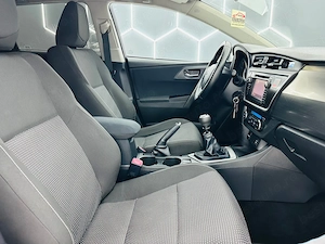 Toyota Auris - imagine 17