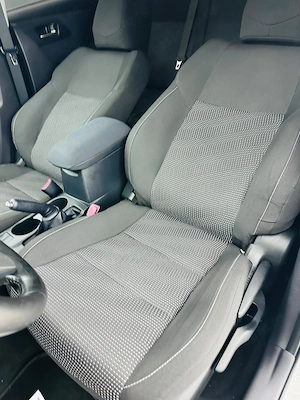 Toyota Auris - imagine 19